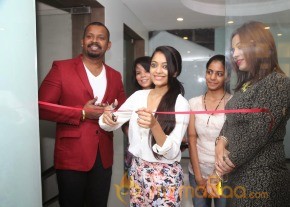 Janani Iyer At  Essensuals Salon Launch photo 5