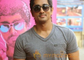 Jigarthanda Audio Launch Stills photo 28