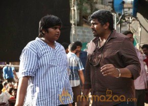 Jigarthanda Movie Working Stills photo 10