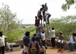Jigarthanda Movie Working Stills photo 12