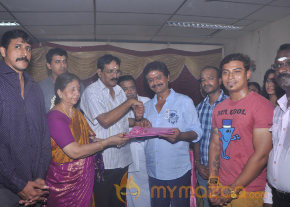 Kaatrinile Varum Geetham Mega Thodar Launch photo 6