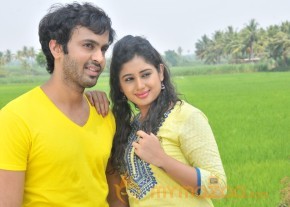 Kadhal Paithiyam Movie Stills photo 32
