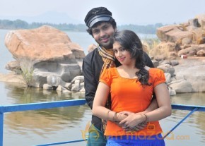 Kadhal Paithiyam Movie Stills photo 22