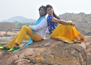 Kadhal Paithiyam Movie Stills photo 10