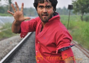 Kadhal Paithiyam Movie Stills photo 13