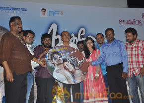 Kadhale Ennai Kadhali Movie Audio Launch  photo 48