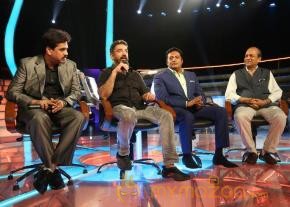 Kamal & Gouthami In Neengalum Vellalam Oru Kodi Show Gallery  photo 5
