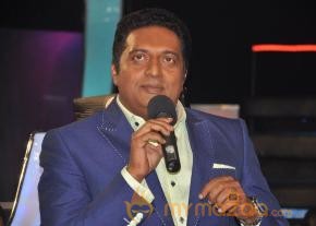 Kamal & Gouthami In Neengalum Vellalam Oru Kodi Show Gallery  photo 12