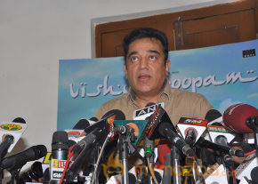 Kamal Hassan Press Meet on Viswaroopam Postponement photo 10
