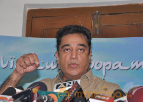 Kamal Hassan Press Meet on Viswaroopam Postponement photo 13