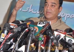 Kamal Hassan Press Meet on Viswaroopam Postponement photo 2