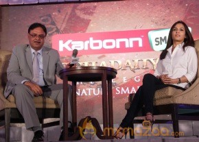 Karbonn Mobiles Kochadaiyaan Phone Series pics photo 12