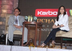 Karbonn Mobiles Kochadaiyaan Phone Series pics photo 8