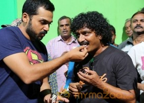 Karthi Celebrating Birthday in shoot photo 7