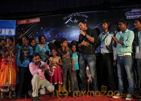 Karthi Dancing With Aruwe Homeless Children photo 7