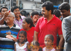 Karthi Flags Off O2 Car Rally For The Blind Event  photo 10