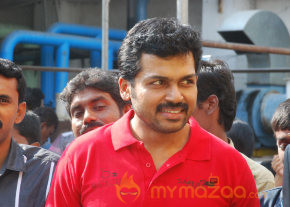 Karthi Flags Off O2 Car Rally For The Blind Event  photo 12