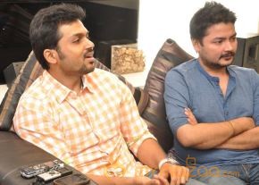 Karthi Tamil Actor Interview Photos photo 21