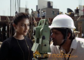 Kathai Thiraikathai Vasanam Iyakkam Movie Stills photo 12