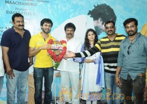 Kathal Paithiyam Movie Launch Stills photo 30