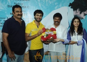 Kathal Paithiyam Movie Launch Stills photo 5