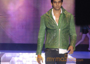 Leather Fashion Show 2013 photo 22