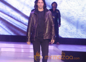 Leather Fashion Show 2013 photo 32