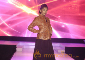 Leather Fashion Show 2013 photo 38