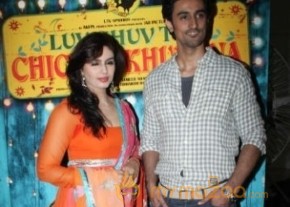 Luv Shuv Tey Chicken Khurana Movie Promotion Stills photo 8