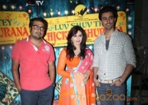 Luv Shuv Tey Chicken Khurana Movie Promotion Stills photo 10