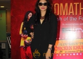 Luv Shuv Tey Chicken Khurana Movie Promotion Stills photo 14