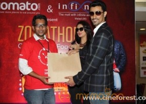 Luv Shuv Tey Chicken Khurana Movie Promotion Stills photo 13