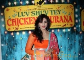 Luv Shuv Tey Chicken Khurana Movie Promotion Stills photo 17