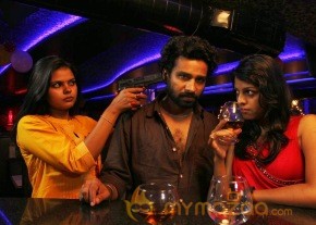 Madhu Maadhu Soodhu Movie Photos photo 26
