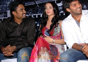 Madrasapattinam Press Meets photo 13