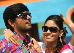 Mai Maranthen Movie Latest Stills photo 26