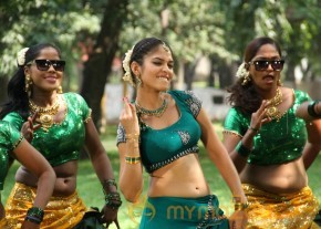Mai Maranthen Movie Latest Stills photo 14