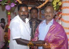 Malainattan Movie Launch Stills photo 11