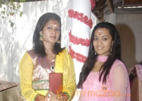 Malainattan Movie Launch Stills photo 18