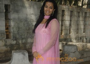 Malainattan Movie Launch Stills photo 50