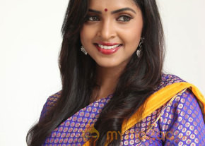 Mannipaaya Movie Launch  photo 15