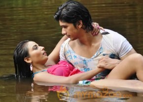 Marumugam Movie hot Stills photo 18