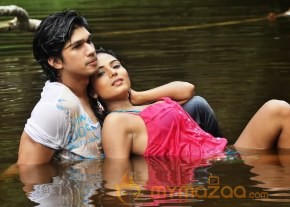 Marumugam Movie hot Stills photo 4