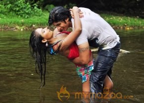 Marumugam Movie hot Stills photo 2