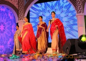 Models Saree Fashion Show Photos photo 21