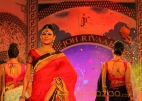 Models Saree Fashion Show Photos photo 9