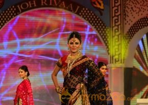 Models Saree Fashion Show Photos photo 31
