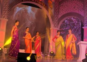 Models Saree Fashion Show Photos photo 30