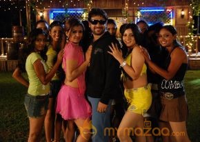 Moonavathu Kan Movie Hot Stills photo 24