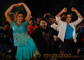 Moonavathu Kan Movie Hot Stills photo 38